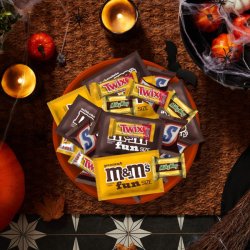 画像2: M＆Mが入った ハロウィン キャンディ バラエティパック 200個入
