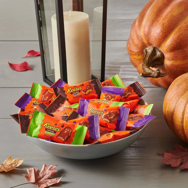 画像3: ハロウィンに配りたい！ Reese's リーセス ピーナツバター  シェープス ミルクチョコレート 65個入